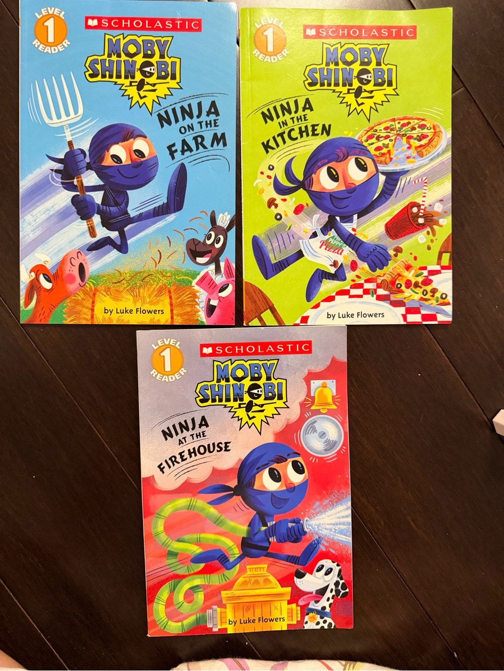 Scholastic Moby Shinobi Set with Bright Blue & Yellow Covers